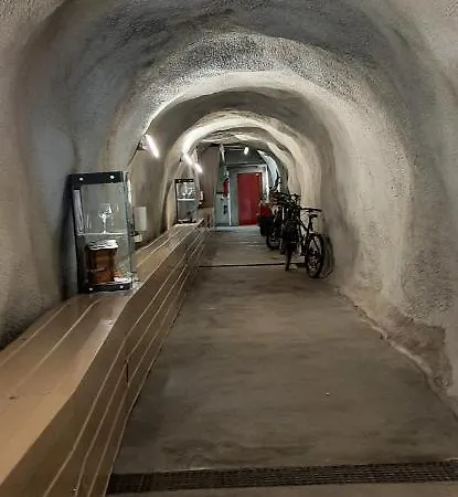 ボートメン B アパート